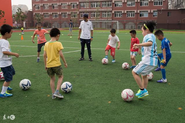 中国男篮新的希望？U17国家队 14分逆转新西兰，全力冲击世界第九